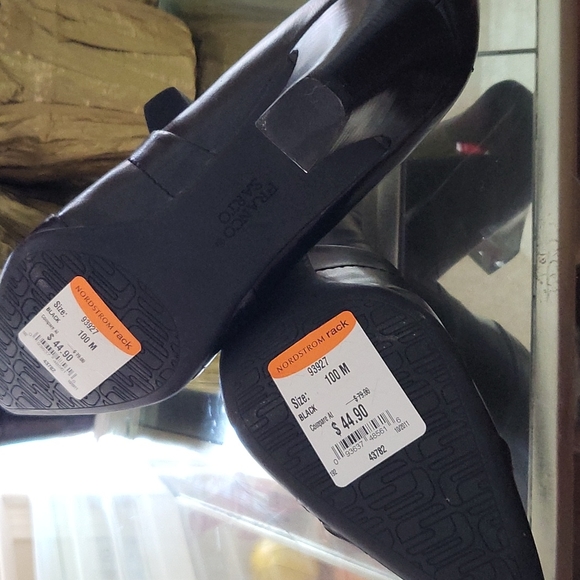 Franco Sarto Black Pumps - Picture 6 of 7